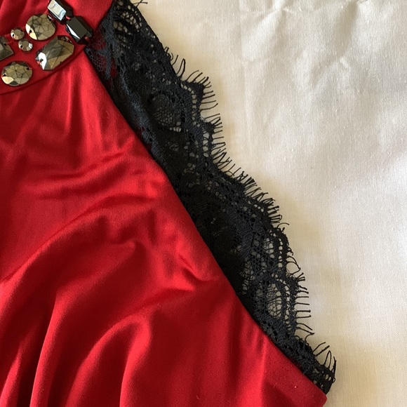 XOXO Top - Picture 4 of 7